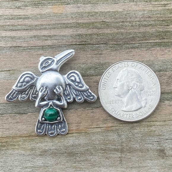 Raven Pendant .925 Sterling Silver w/ genuine Malachite gemstone USA - Picture 11 of 13